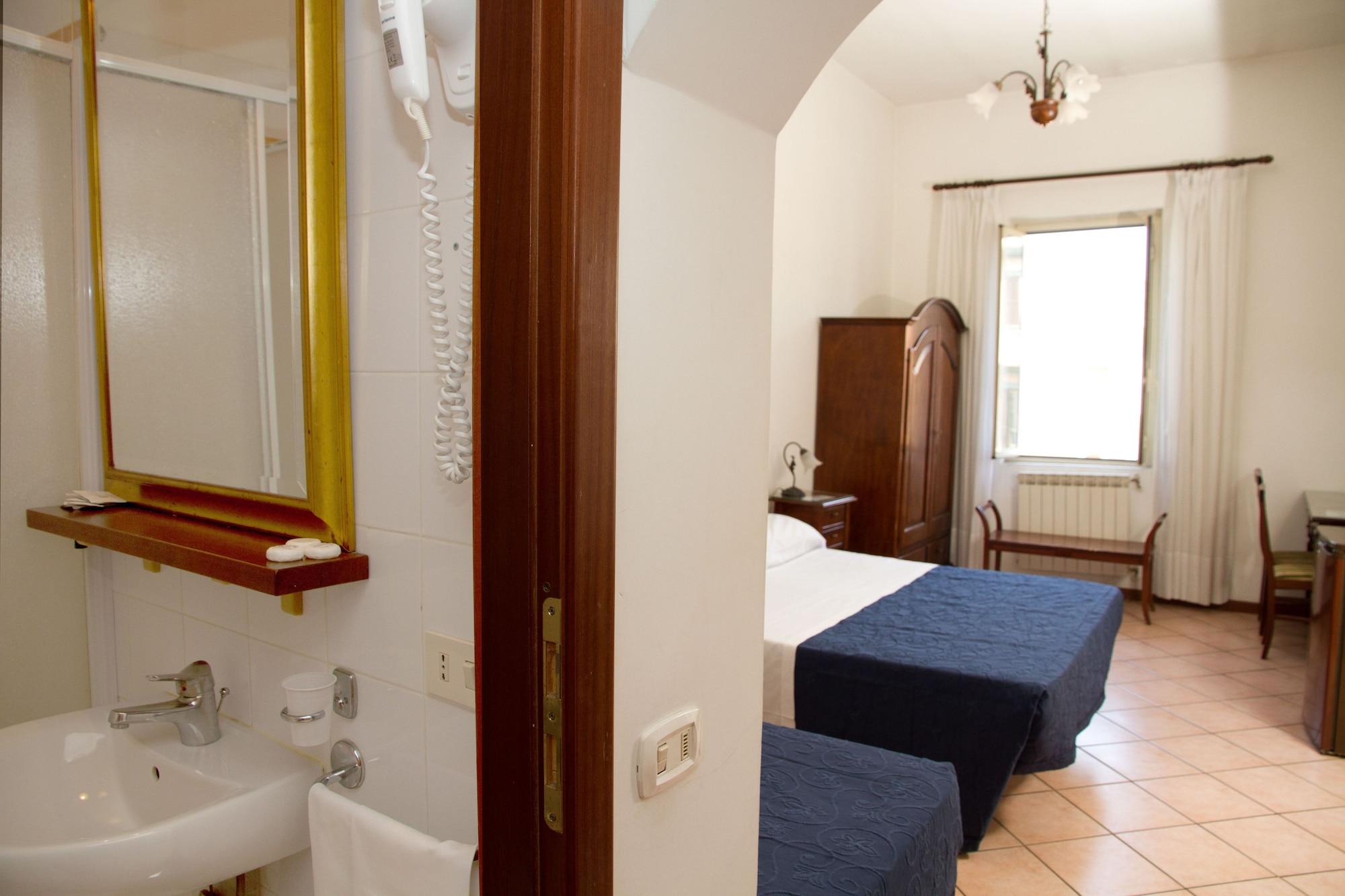 Gaudi Guesthouse Roma Esterno foto